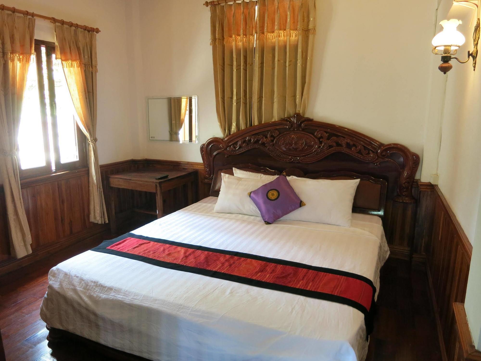 Namkhan Riverside Hotel Luang Prabang Ngoại thất bức ảnh